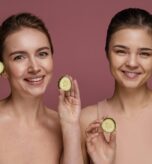 portrait-beautiful-women-smiling